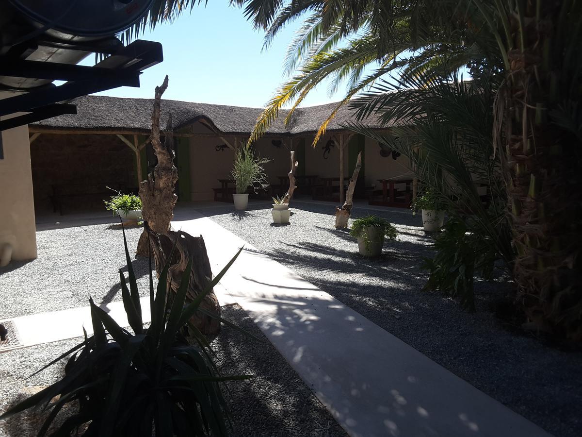 Melissa'S Guest House Kamanjab Exterior foto